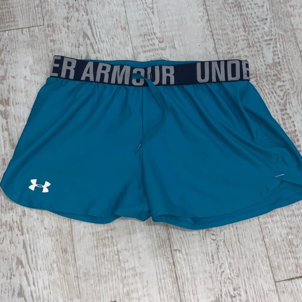 Underarmour workout shorts